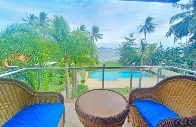 Luxury Beachfront Apartment by Green Turtle Residences