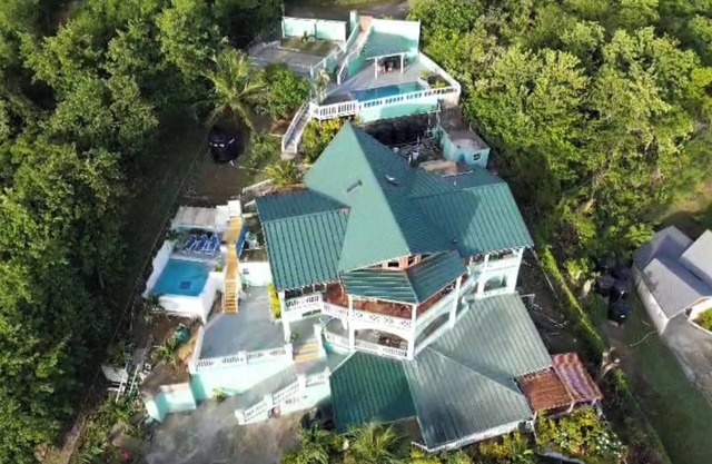 Luxury BEACHFRONT VILLA FR 7 to 10 Rms, 1 MIN WALK TO BEACH, ROYALTON RESORT, nn