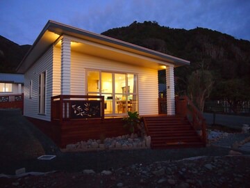 Luxury, Brand New, Croesus Cottages in Barrytown