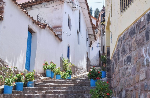 Luxury , casa estilo colonial, calle resbalosa 520