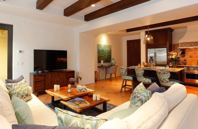 Luxury Condo at Exclusive Beachfront Hacienda Resort, 5-star Service