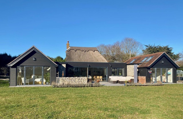 Luxury Cottage Conversion ~ Close to Beaches