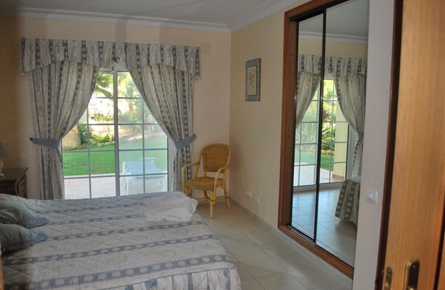 Luxury house near the sea with swimming pool, hammam, jacuzzi, gymnasium, playground.