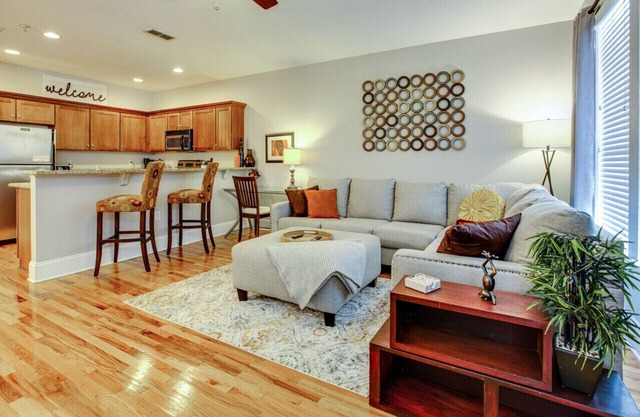 Luxury King Downtown Tallahassee Condo