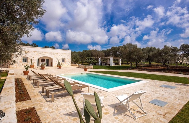 Luxury Lamia del Riccio with Swimming Pool