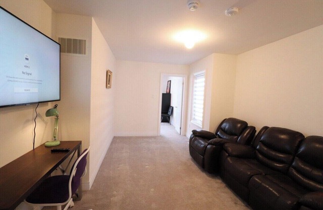 Luxury Living: 4 Ensuite Bedrooms with Modern Amenities