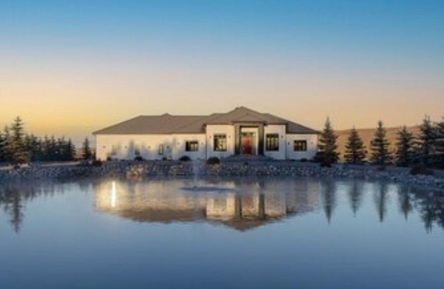 Luxury Mansion Secluded on 5 Acres 8BR Sauna