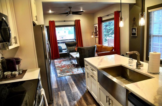 Luxury Modern - Minutes from everything, Atlanta.