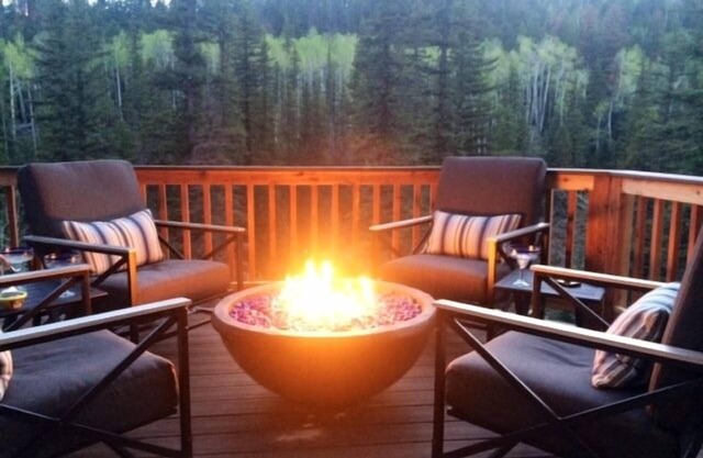 Luxury Mountain Cabin overlooking Cascade Creek 7th nite FREE