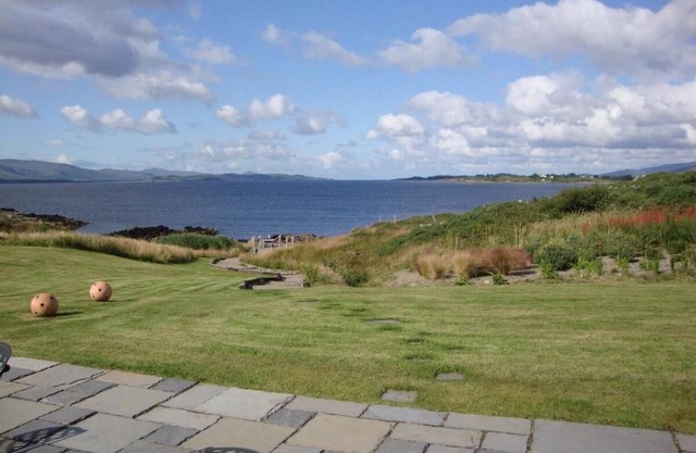 Luxury ocean-front cottage with private beach. ALASTAIR SAWDAY RECOMMENDED