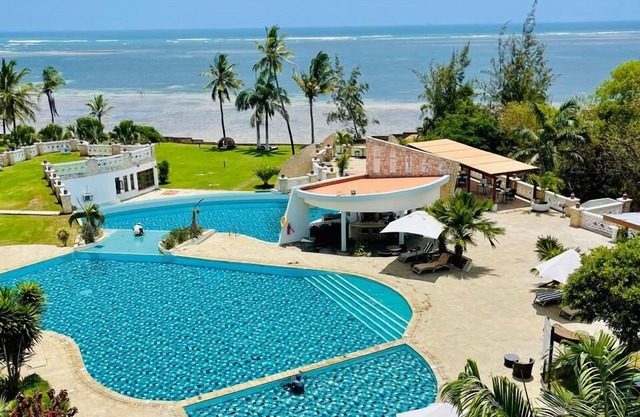 Luxury Oceanline Apartment-Shaza