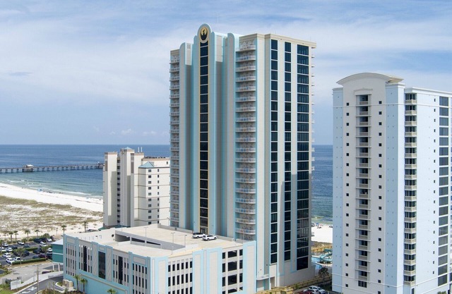 Luxury Penthouse/Phoenix Gulf Shores 2/Sleeps 12/Beachfront & Lazy River
