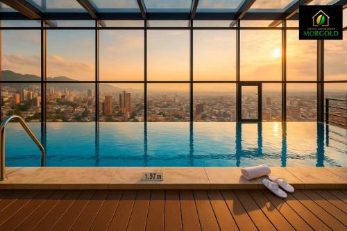 Luxury Penthouse With a Rooftop Pool & 24h Gym, Near Zona G!