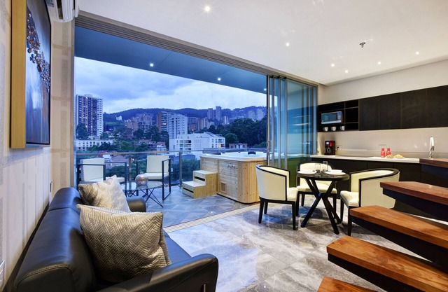 Luxury Penthouse with awesome view and jacuzzi