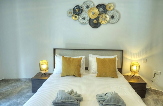 Luxury penthouse with jacuzzi, sun terrace APIC1-2