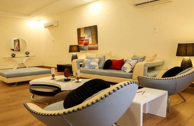 luxury&secure 2bedroom apartments 24/7 electricity 2/3/7