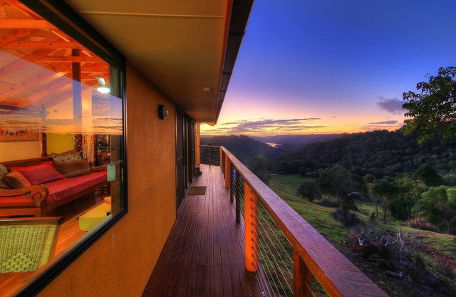 Luxury self-contained villa with king bed, double spa, fireplace, and kitchen.