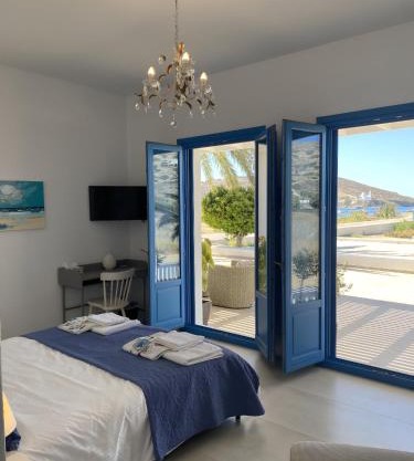 Luxury studio on the beach