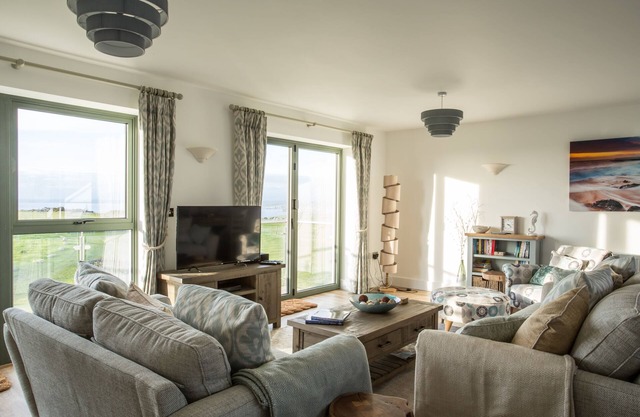 Luxury three-bed house with panoramic sea views near Salcombe, Devon