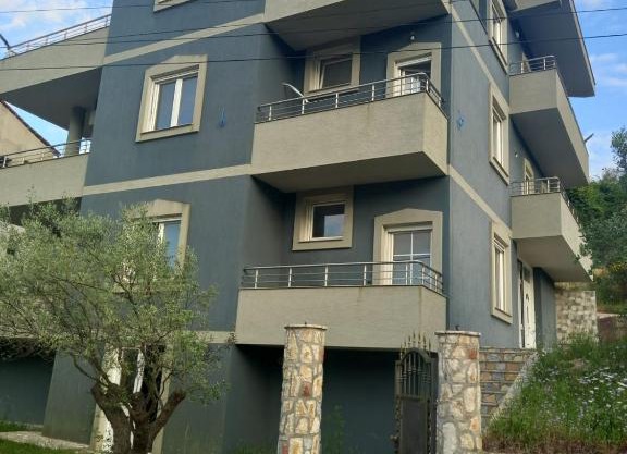 luxury villa 2 km from the sea