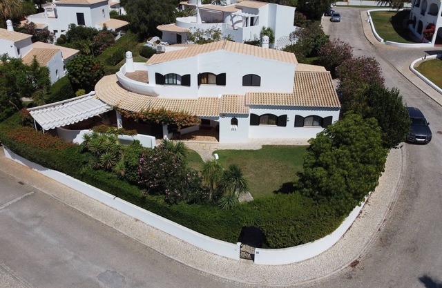 Luxury Villa, Beach and Golf, perfect getaway for Family and Friends