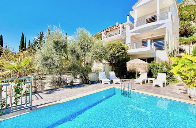 Luxury Villa San George with private pool