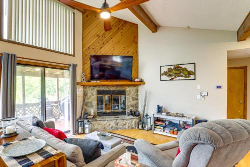 Maggie Valley Mountain Escape with Fireplace and Deck!