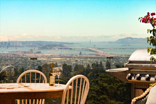 Magical Bay View in Oakland Hills
