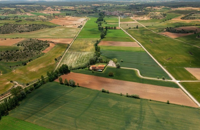 Magnificent Finca in natural space with all services