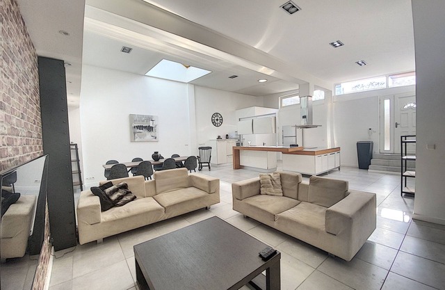 Magnificent 158m² loft in Caluire le bas, 10mm from Lyon 6,