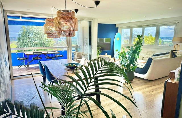 Magnificent apartment with splendid view