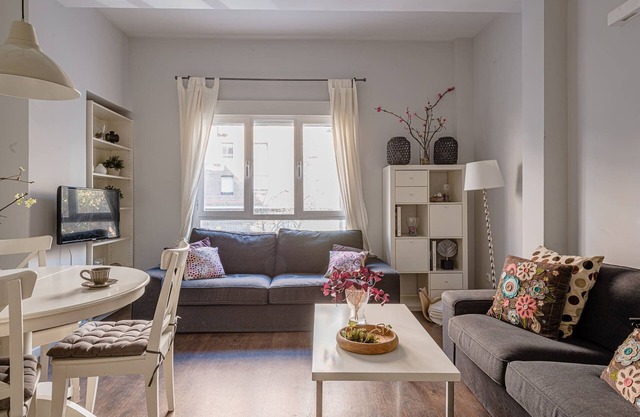 Magnificent apt in Nuevos Ministerios by Sharing Co