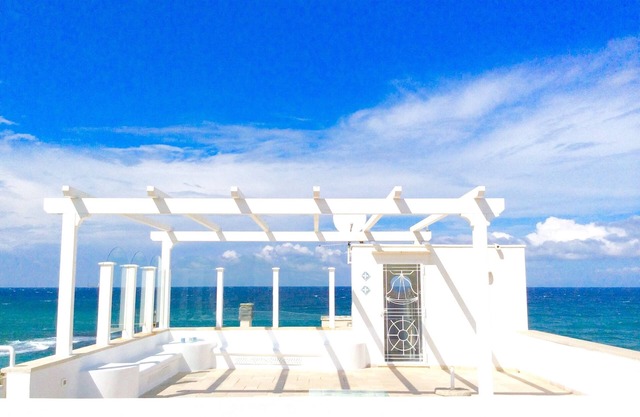 Magnificent seaside residence with a 50 m² rooftop terrace and 2 large balconies