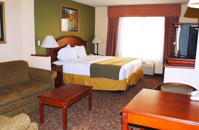 Magnuson Hotel Commerce