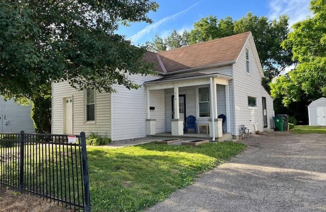 Main, Three Bedroom House in Historic Loveland