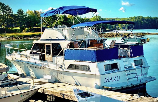 Maine Bed & Boat, MAZU on the scenic Damariscotta River
