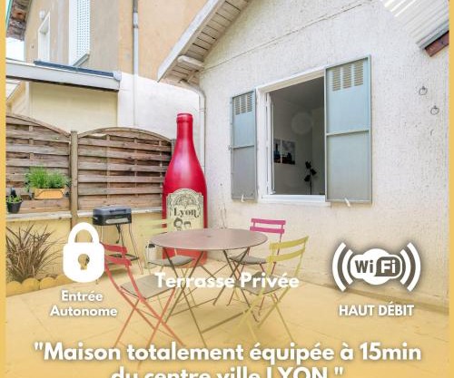 Maison avec terrasse près de Lyon idéale couples, familles & pros