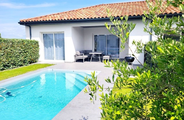 Maison Climatisée Avec Piscine Chauffée