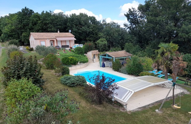 Maison de Plain Pied à la Campagne Entre Bergerac et Villeneuve SUR LOT