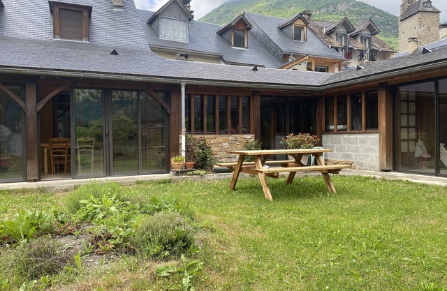 Maison de Ville Avec vue Montagne et Jardin