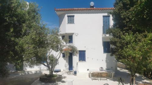 Maison Des Oliviers 4 CHAMBRES, PISCINE PRIVEE, MER, PLAGE, VILLAGE