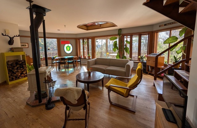 Maison du luthier - 2 km from Val-David village, in the middle of the forest! Ideal for families