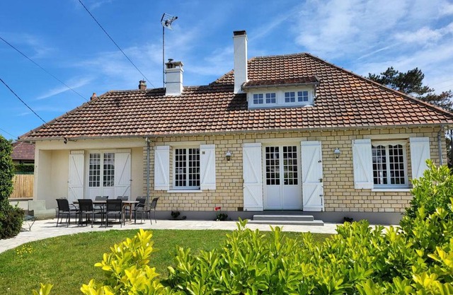 Maison Familiale, Plage à 250m, Calme, Jardin, Terrasse, WIFI - FR-1-465-75