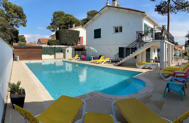 Maison Entiere 200 M² 12/15 Pers. Piscine Privee- 400m Plage Royan Parc - Calme