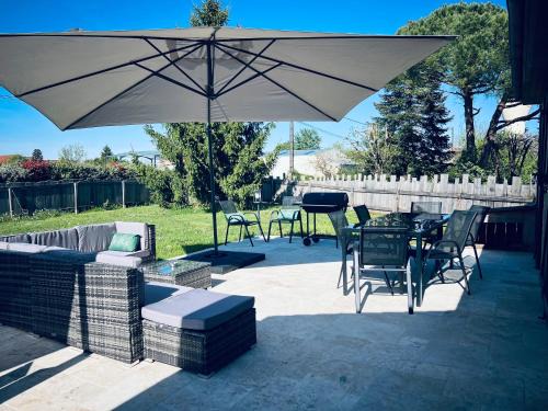 Maison Salignac 9 personnes
