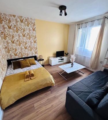 Maisonnette STUDIO Parc Astérix I ROISSY CDG I CHATEAU DE CHANTILLY I PARIS