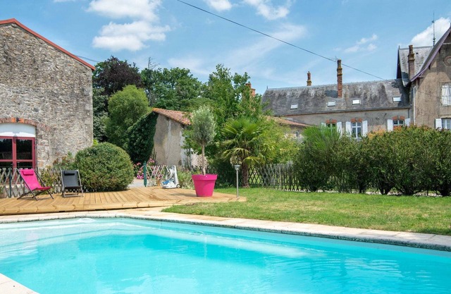 Majestic Holiday Home in Clesse with Garden