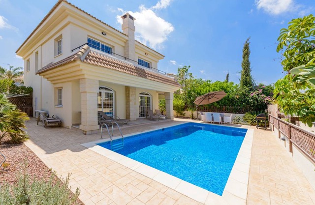 Malama Gardens 2 - Three bedroom villa with private pool