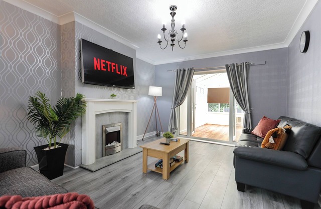 Maltby Stays, Rotherham For Contractors and Families (hosted by Emu-J stays)