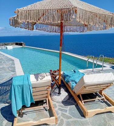 Mandrokathisio Sifnos